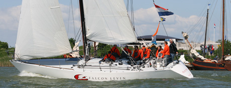 sailing Pampus - charter a yacht